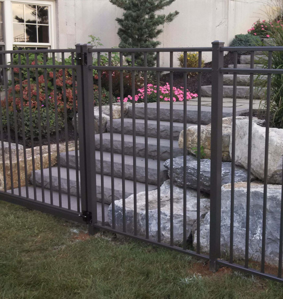 Photo of an aluminum fence