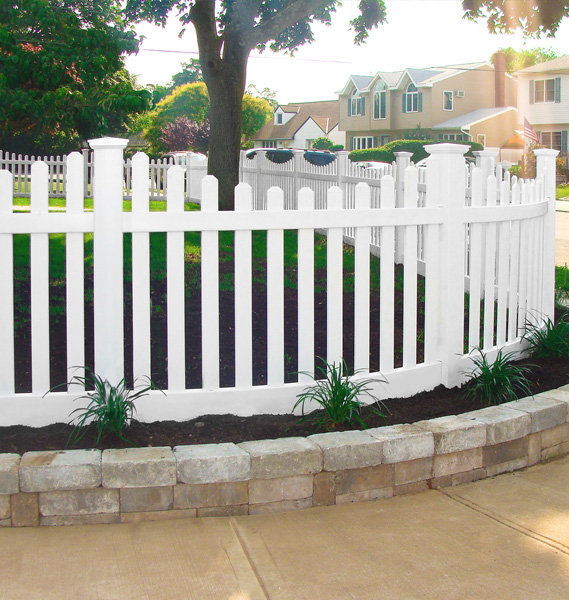 Photo of a vinyl fence