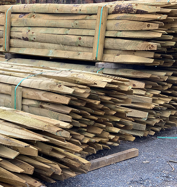 Photo of materials for building a wood fence